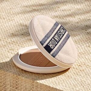 DIOR Forever natural bronzer